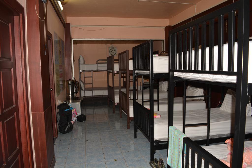 Little Austria Tams Guesthouse Chaweng Beach Buitenkant foto