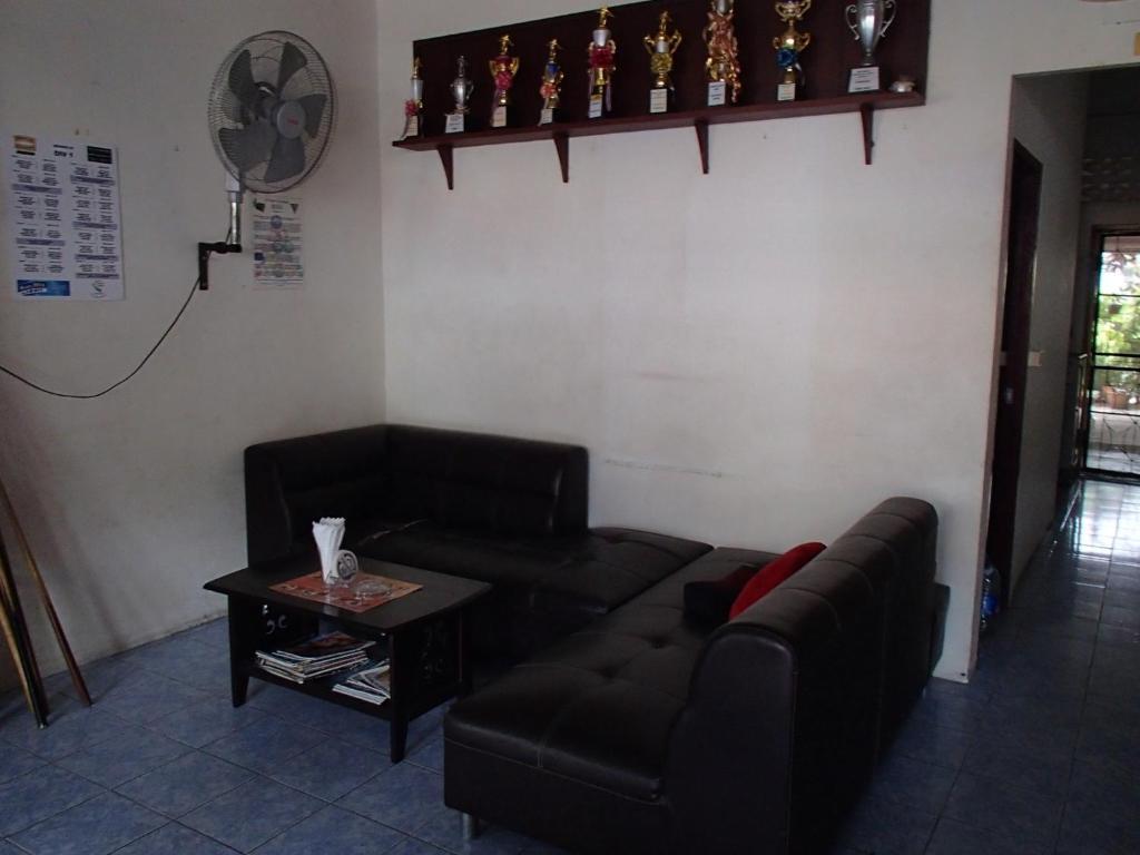 Little Austria Tams Guesthouse Chaweng Beach Buitenkant foto