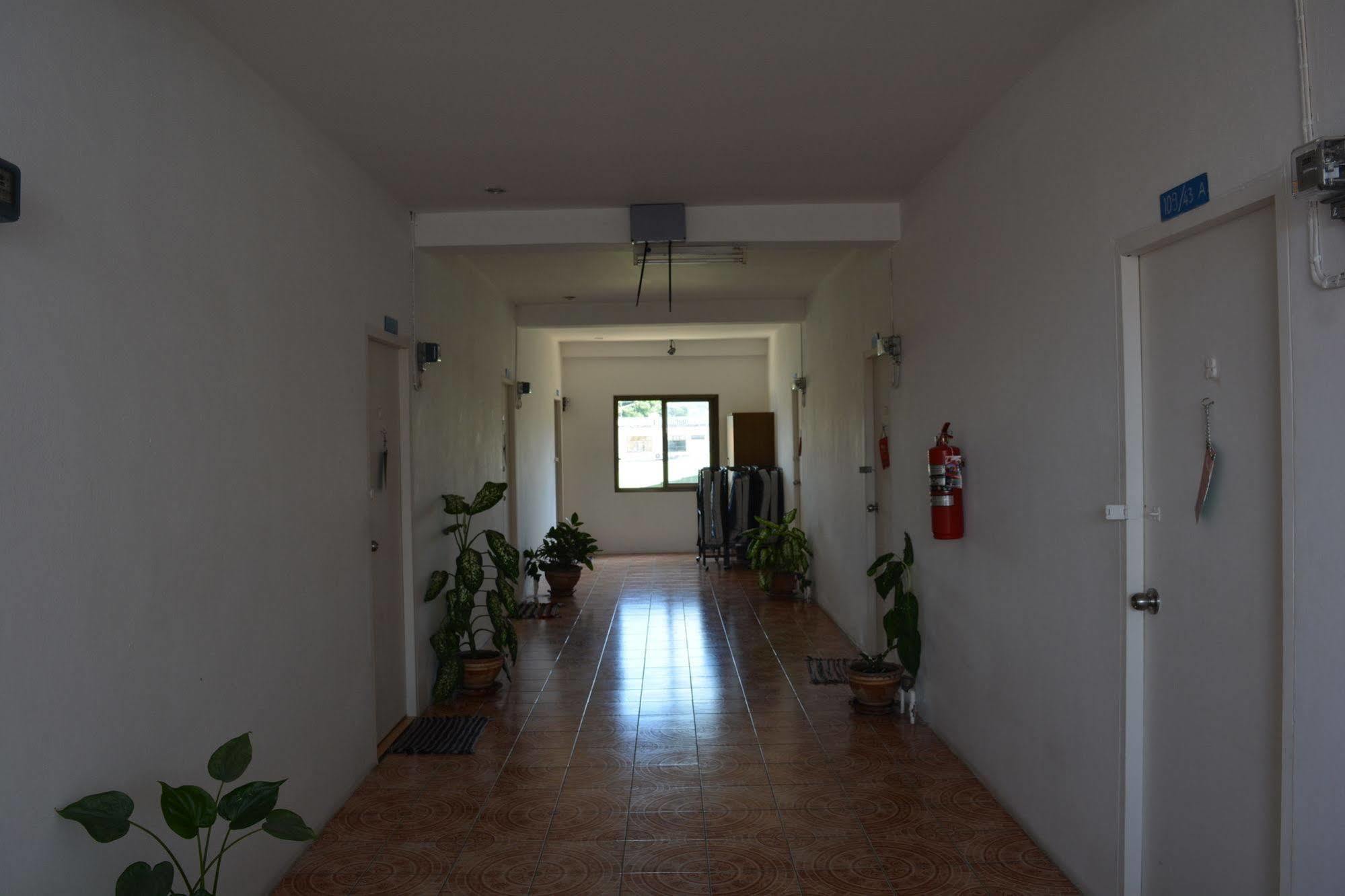 Little Austria Tams Guesthouse Chaweng Beach Buitenkant foto